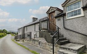 Glan Y Gors